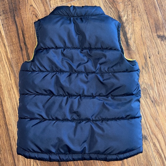 Old Navy Frost Free Vest - Toddler 3T - Picture 6 of 6
